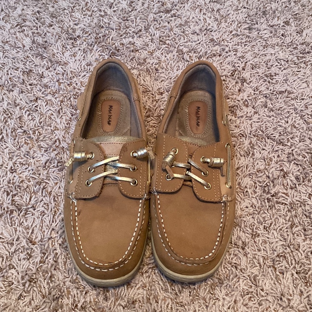 Maui island tan loafers